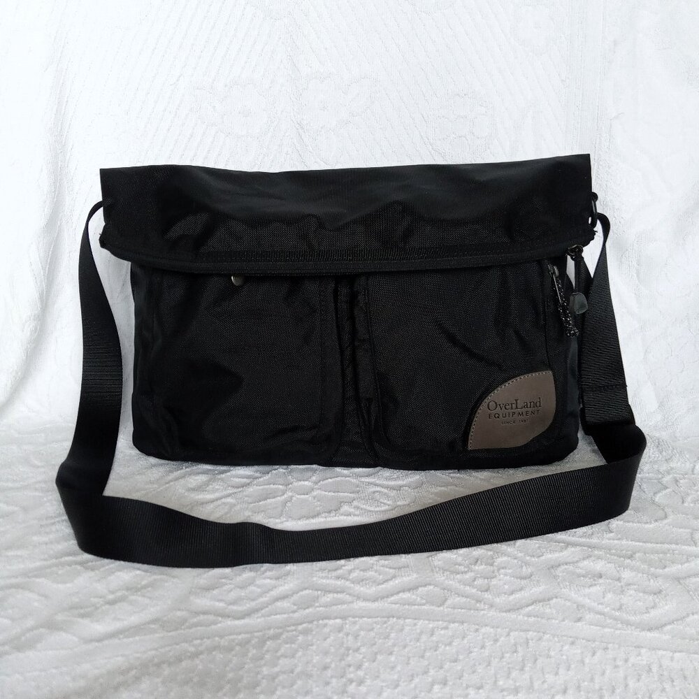 Overland Equipment Aurora Crossbody Shoulder Foldover Messenger Bag - Black EUC